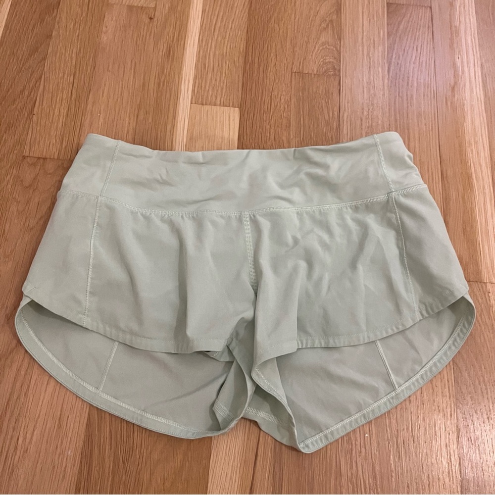 Lululemon Speed Up Shorts 2.5in Size 4